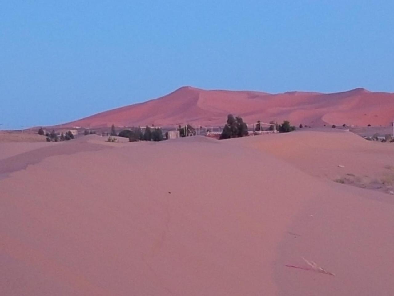 Hotel Restcamp Ergchebbi à Merzouga Extérieur photo