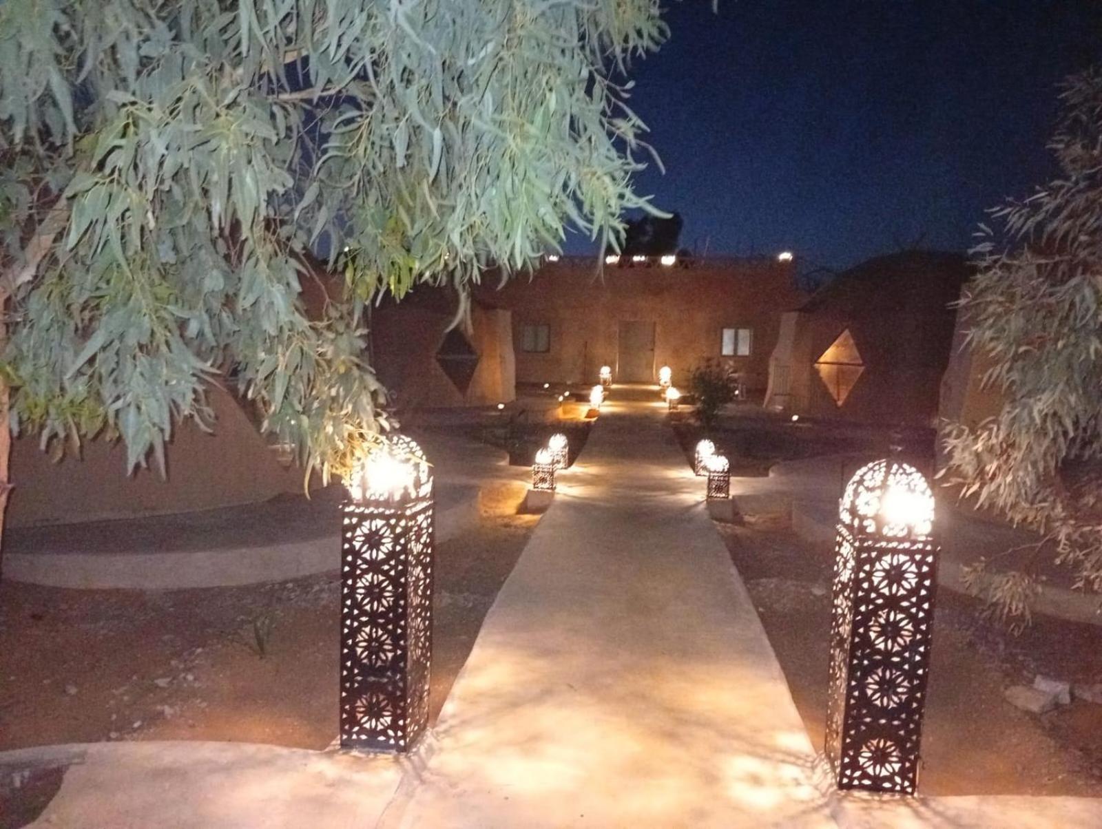 Hotel Restcamp Ergchebbi à Merzouga Extérieur photo