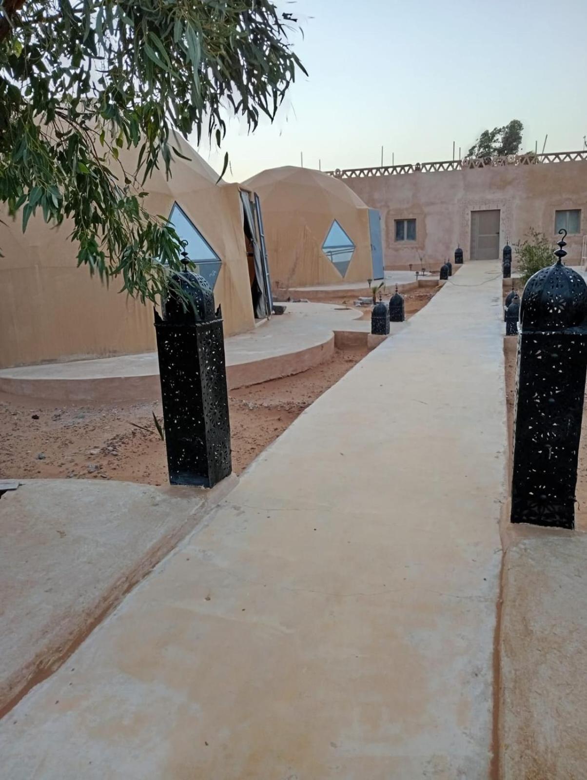 Hotel Restcamp Ergchebbi à Merzouga Extérieur photo