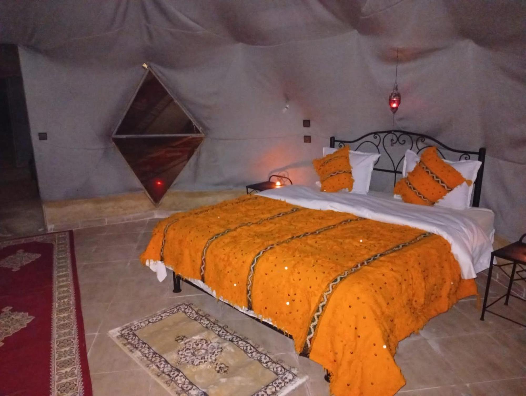 Hotel Restcamp Ergchebbi à Merzouga Extérieur photo